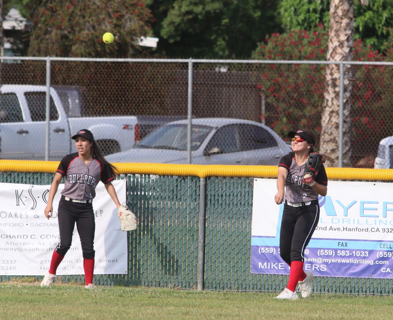 Bullpups use big sixth inning to reach semifinals